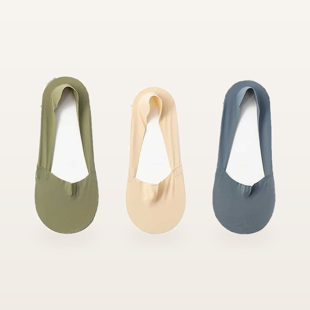 Assortiment de trois paires de socquettes invisibles : vert kaki, beige nu et bleu ardoise