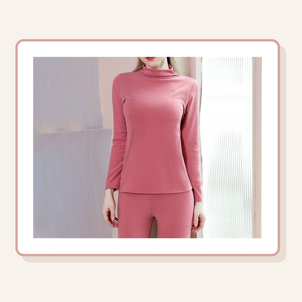 Sous-vêtement thermique femme col roulé rouge, haut manches longues et pantalon assorti
