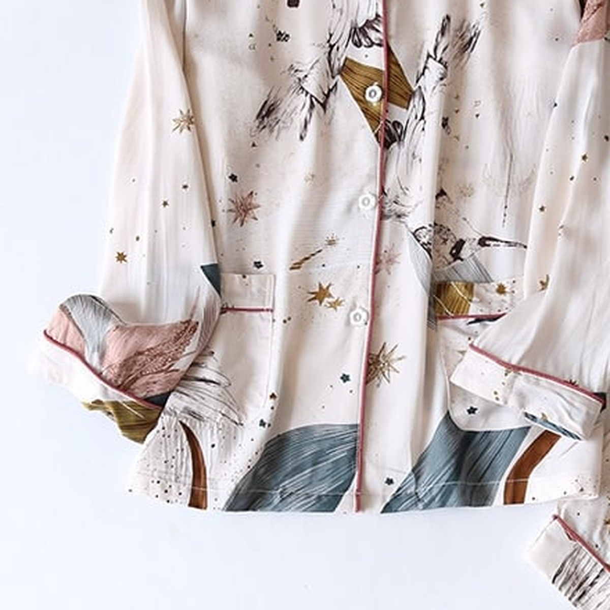 Pyjama en viscose imprimée pour femme, motif crème à étoiles dorées
