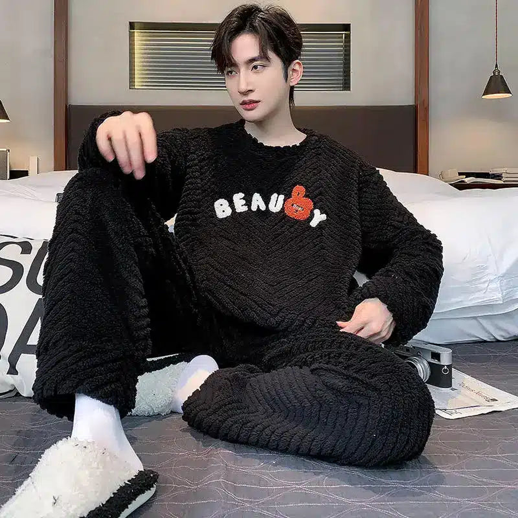 Pyjama en polaire peluche pour homme, modèle noir à inscription BEAUTY