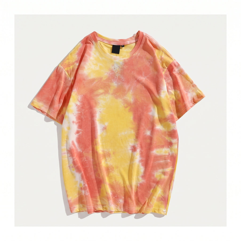 T-shirt ample tie-dye orange et jaune sur mannequin invisible, vue de face
