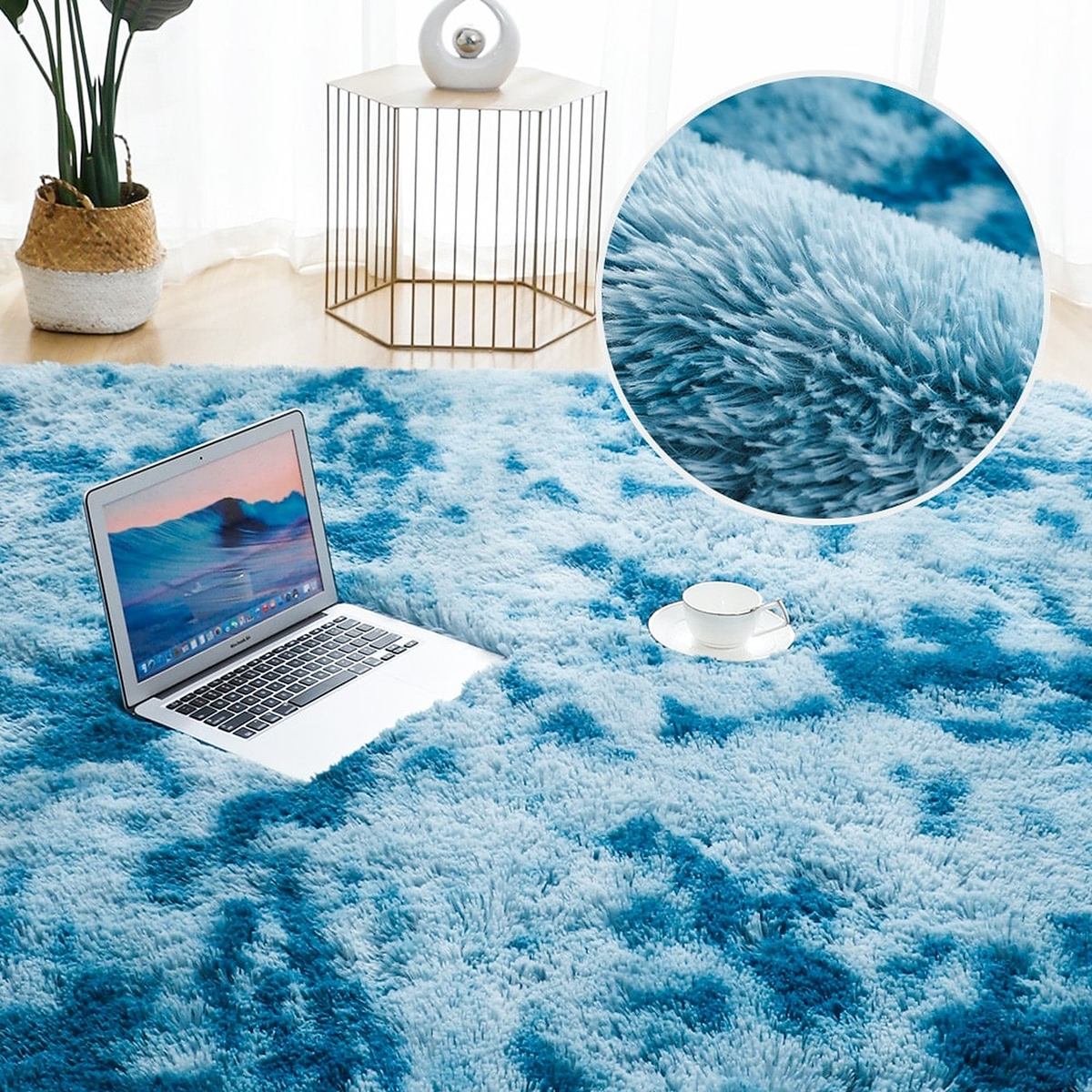 Tapis imitation fourrure moelleux et moderne