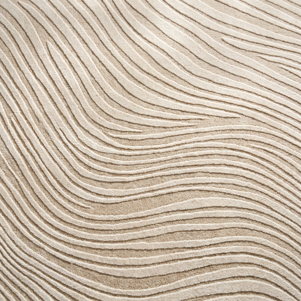 Tapis à ondes sculptées en relief, coloris sable, détail du motif sculpté
