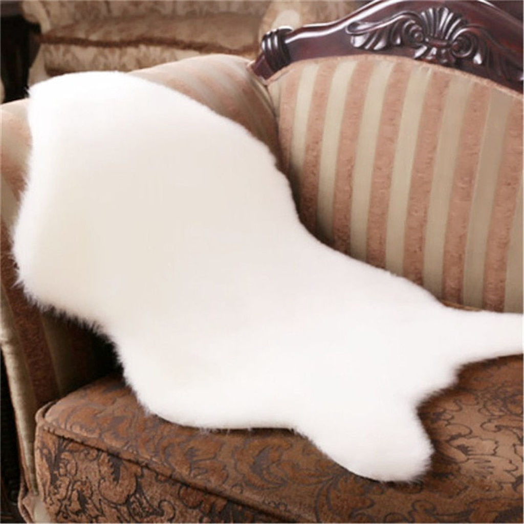 Tapis peau blanche en fausse fourrure, vue 4