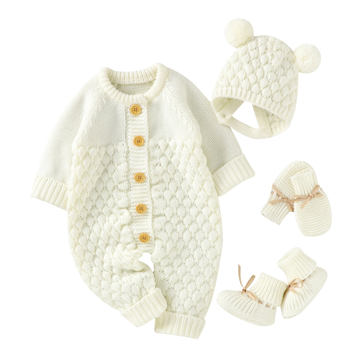 Ensemble quatre pièces en tricot blanc pour bébé sur fond clair