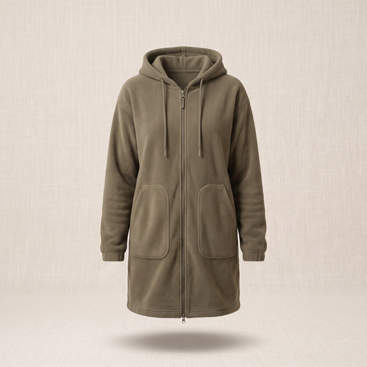 La veste a capuche longue vert kaki vue de face sur mannequin invisible